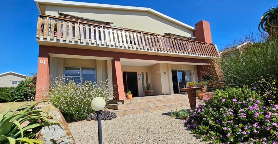 6 Bedroom Property for Sale in De Kelders Western Cape